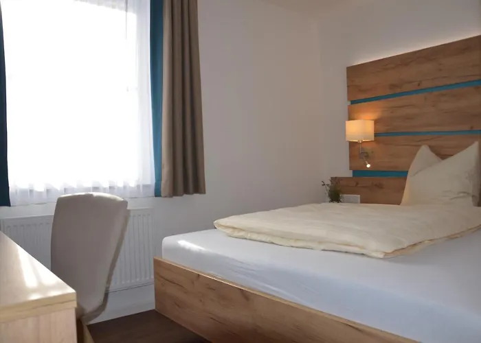 Platzwirt Hotel Unterschneidheim